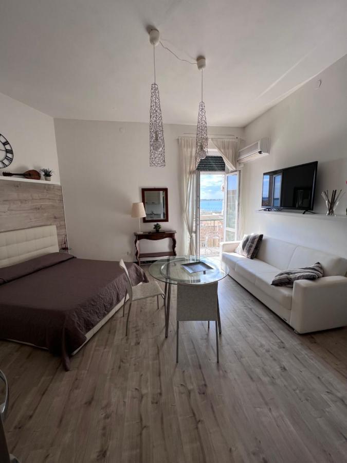 Marconi Sea View Apartments Сиракуза Екстериор снимка